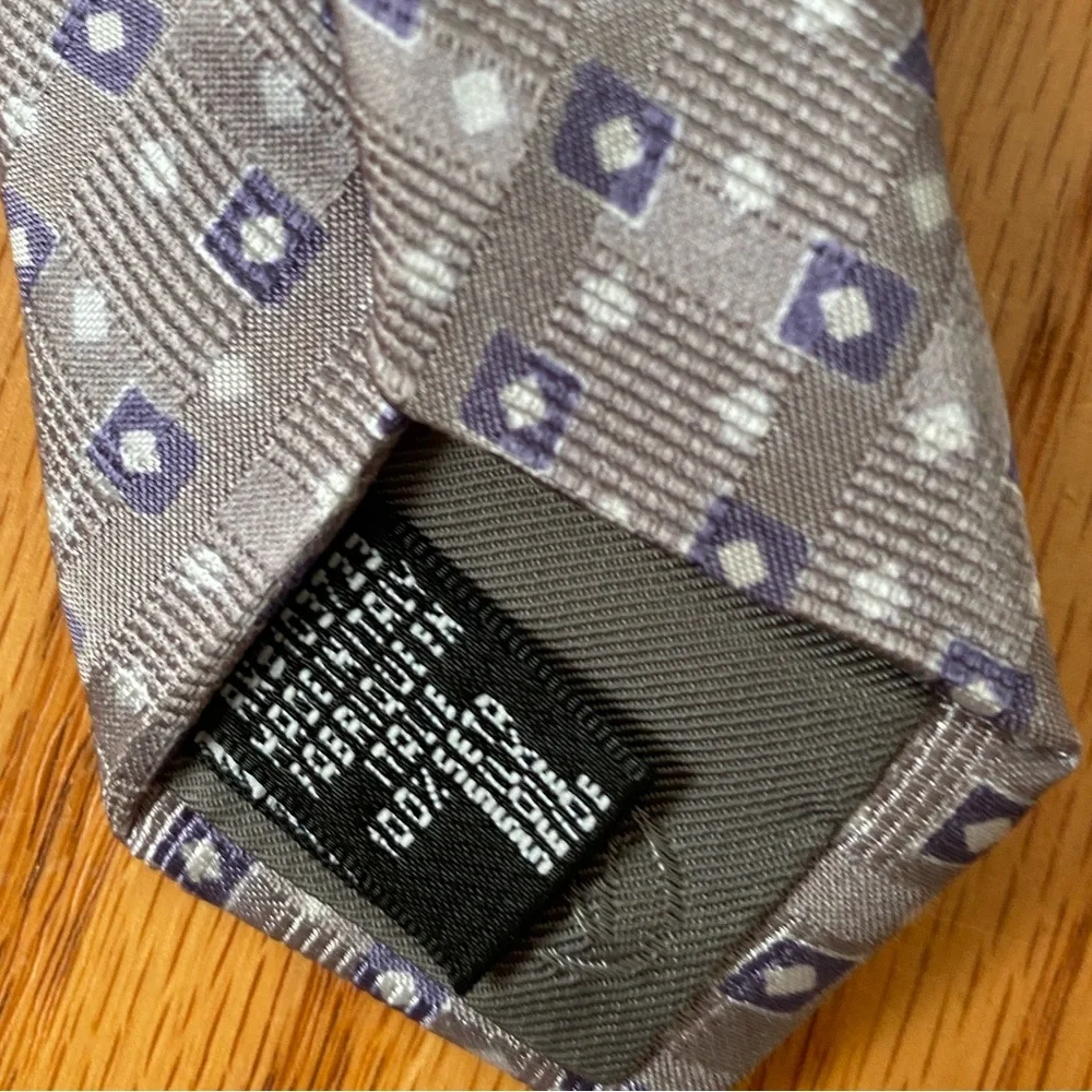 GIORGIO ARMANI Gray and Purple Silk Abstract Print Jacquard‎ Tie